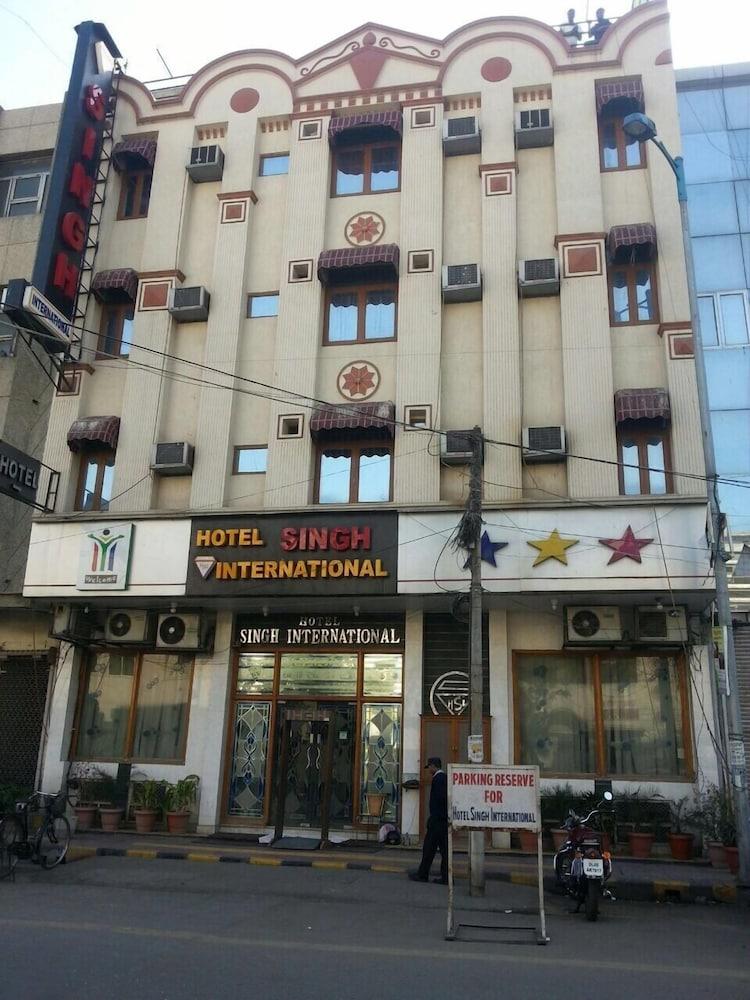 Hotel Singh International Delhi  Ngoại thất bức ảnh