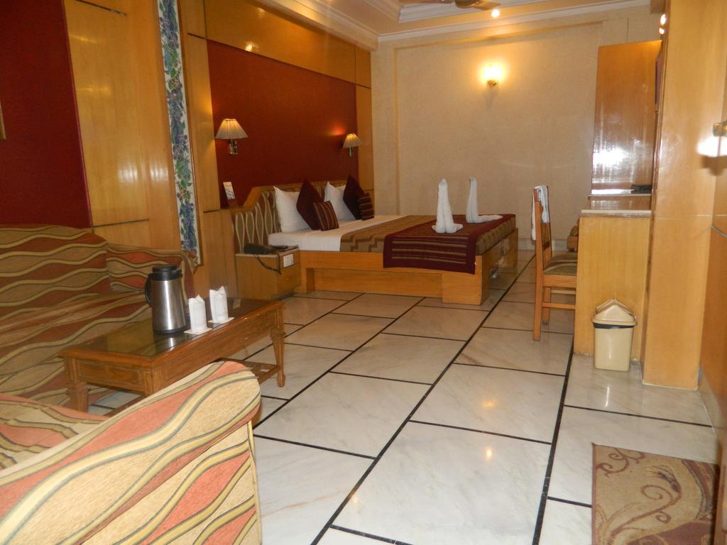 Hotel Singh International Delhi  Ngoại thất bức ảnh