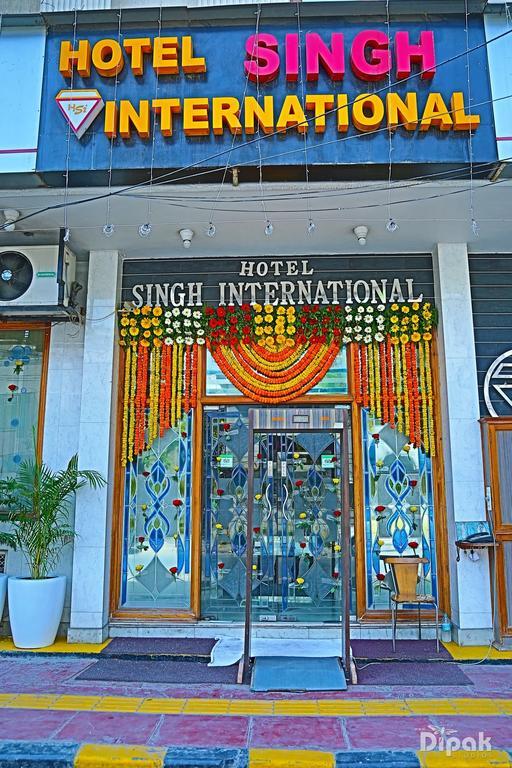 Hotel Singh International Delhi  Ngoại thất bức ảnh