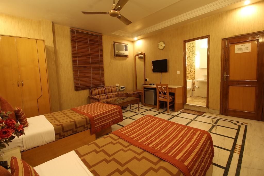 Hotel Singh International Delhi  Ngoại thất bức ảnh