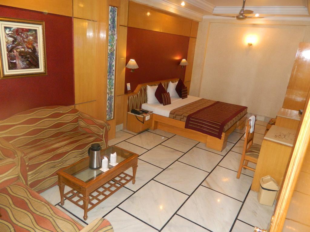 Hotel Singh International Delhi  Ngoại thất bức ảnh